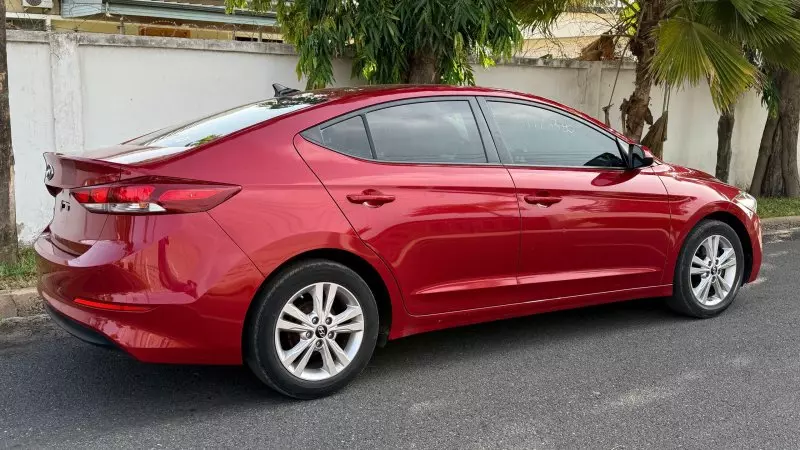 Hyundai Elantra   - 2017