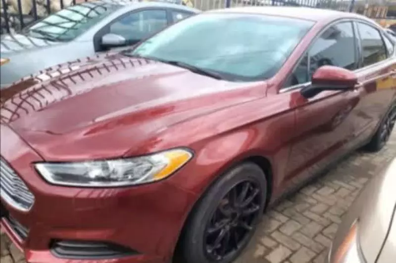 Ford Fusion   - 2015