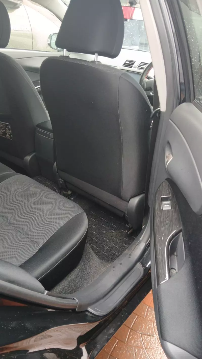 Toyota Fielder    - 2009