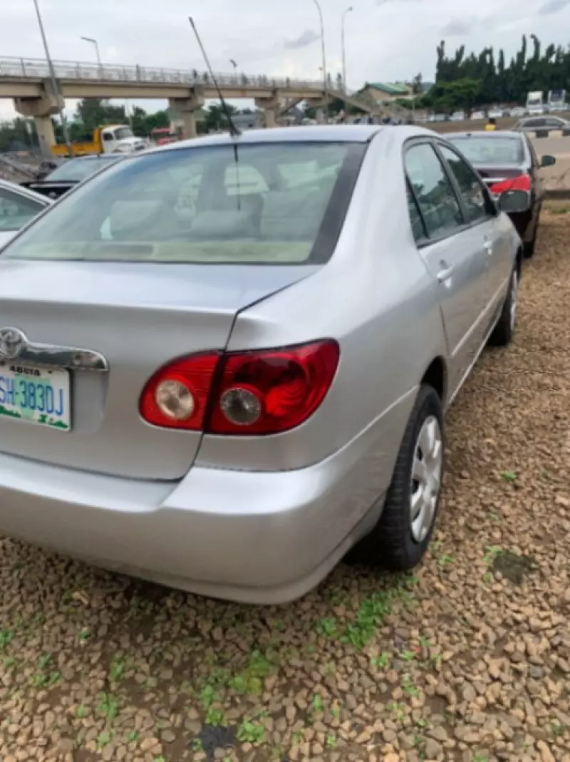 Toyota Corolla   - 2013
