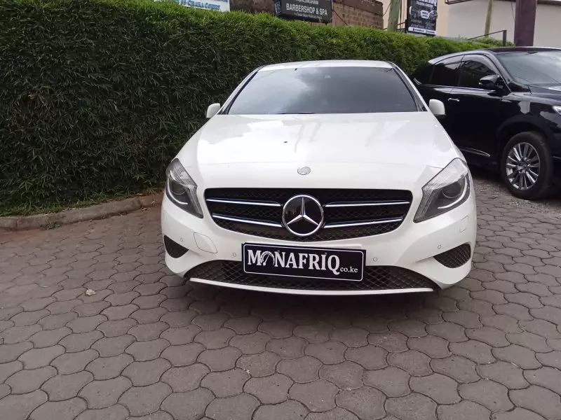 Mercedes-Benz A 180   - 2014