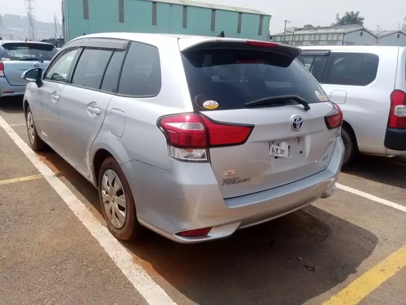 Toyota Fielder hybrid