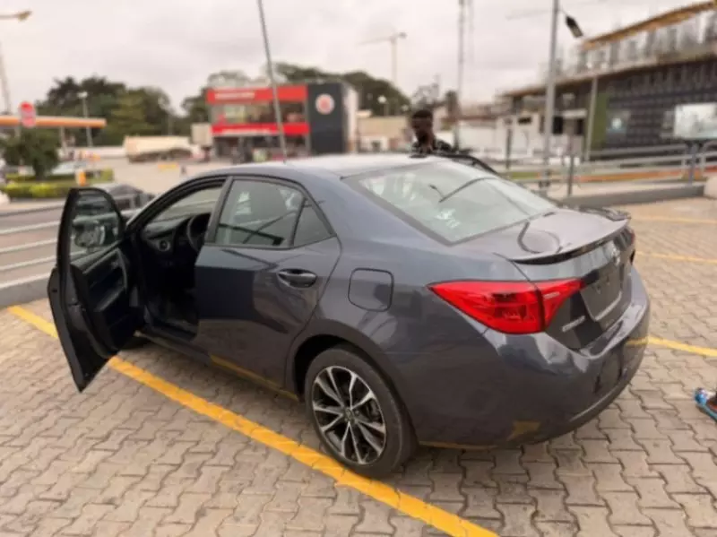 Toyota Corolla   - 2017