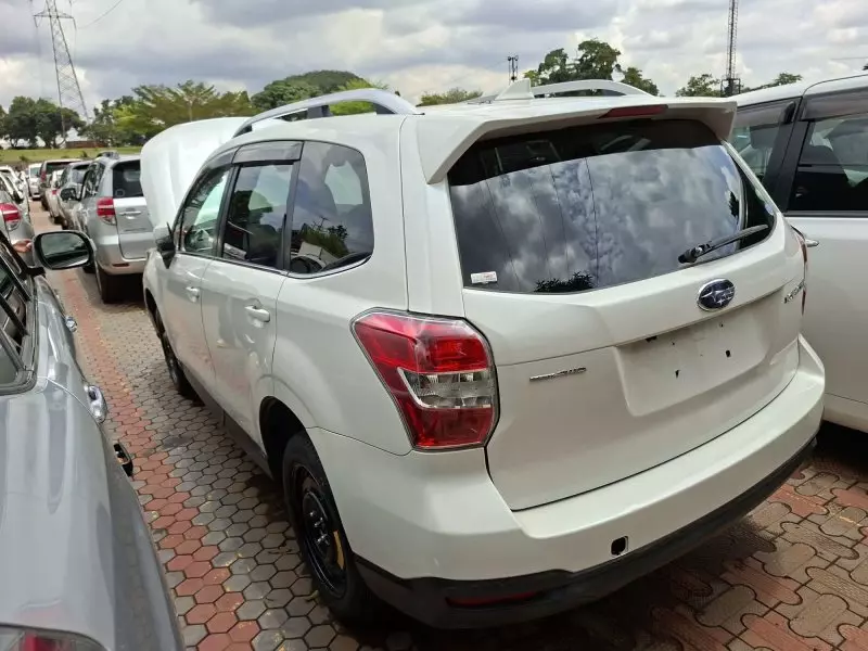 Subaru Forester   - 2015