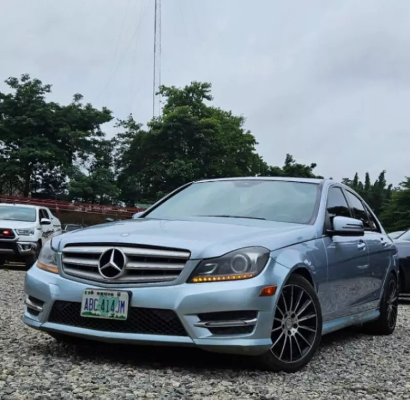 Mercedes-Benz C 300   - 2013