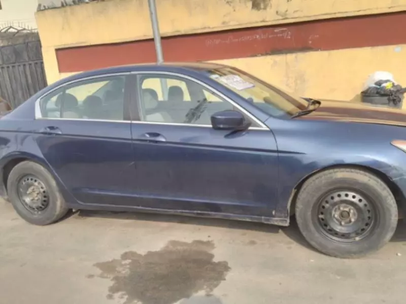 Honda Accord   - 2010