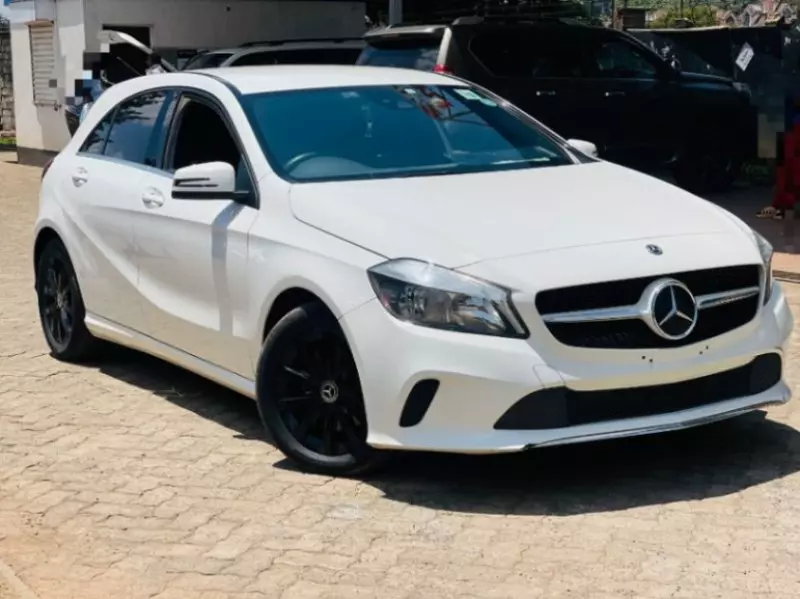 Mercedes-Benz A 180   - 2017