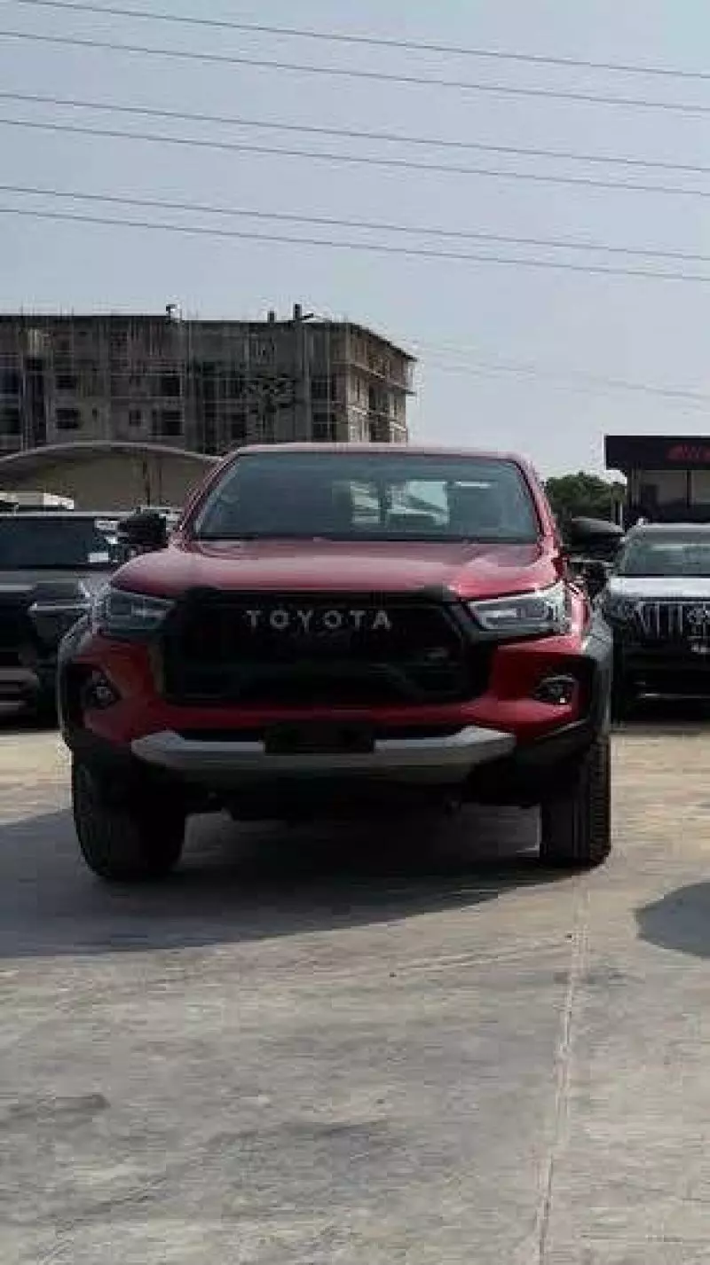 Toyota Hilux - 2024