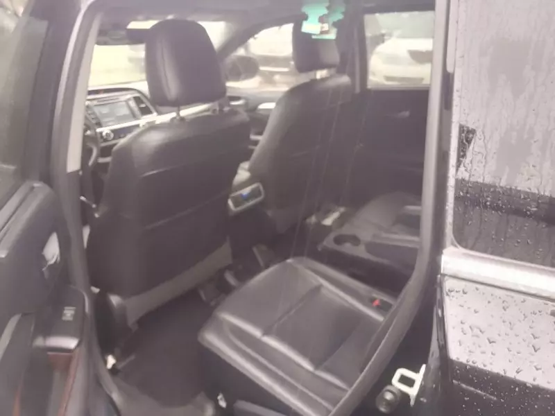 Toyota Highlander   - 2017