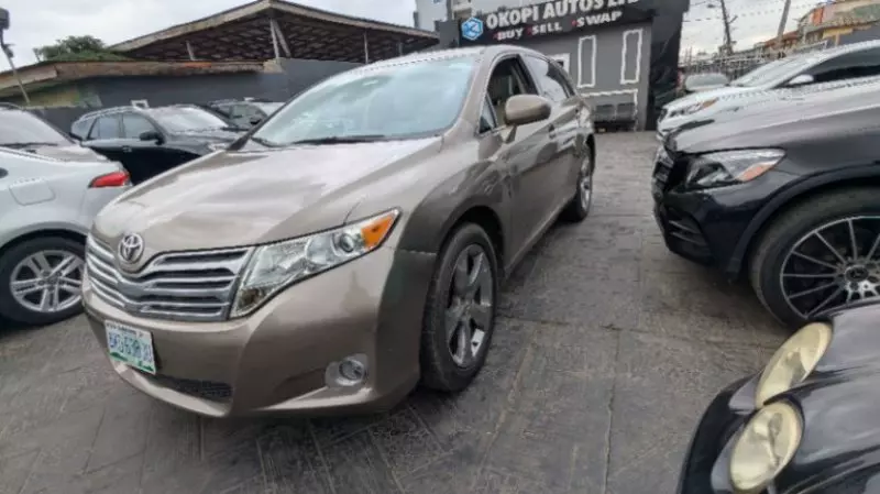 Toyota Venza   - 2010