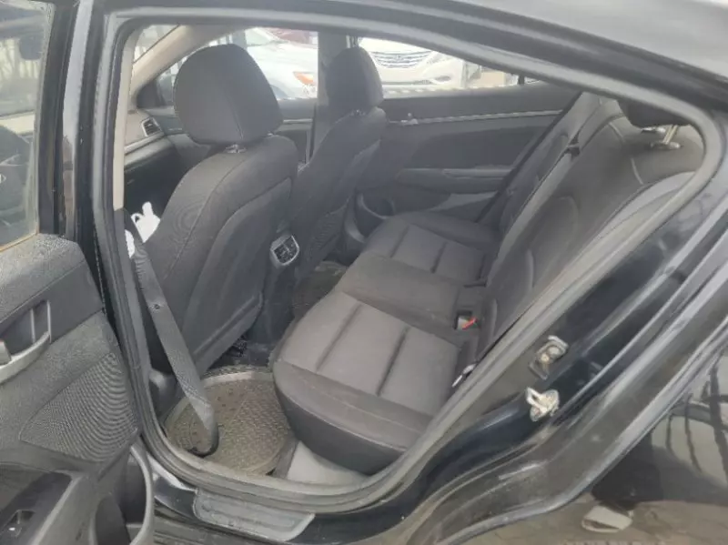 Hyundai Elantra   - 2018