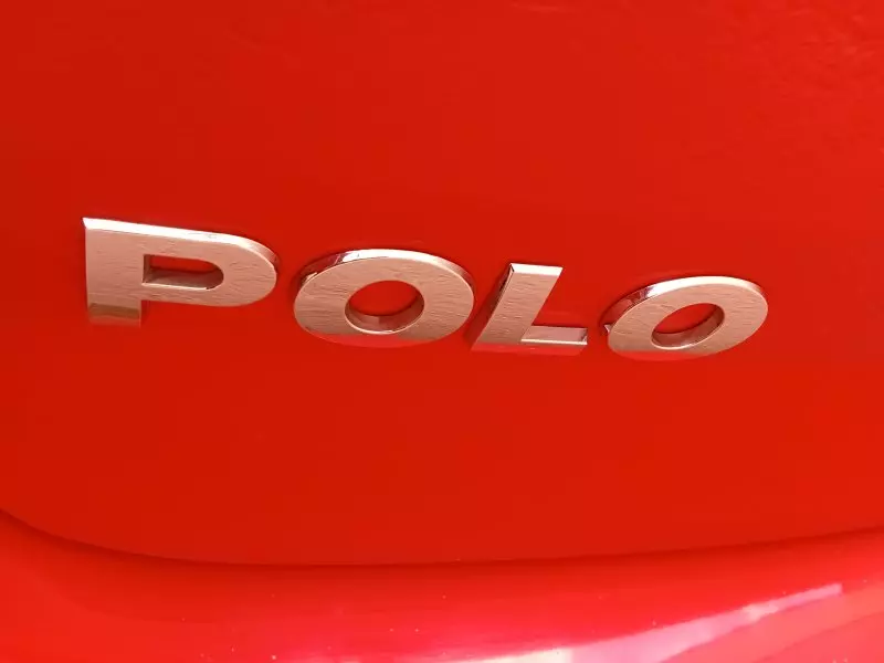 Volkswagen Polo   - 2017