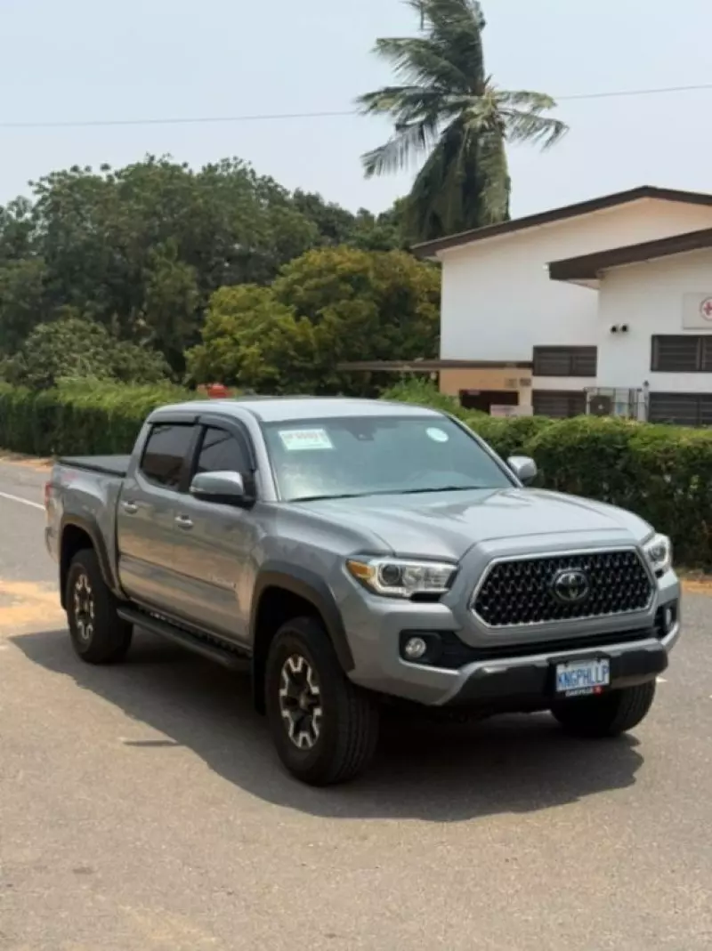 Toyota Tacoma   - 2023