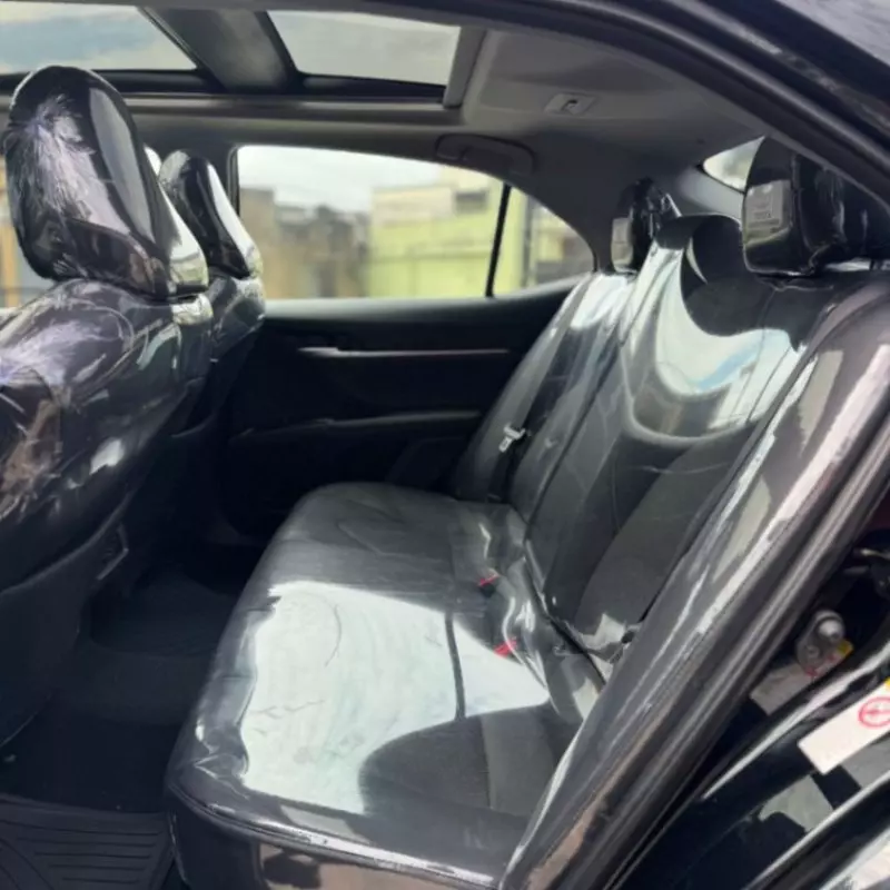 Toyota Camry   - 2018