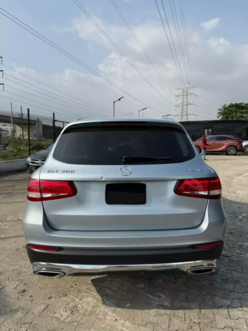 Mercedes-Benz GLC 300