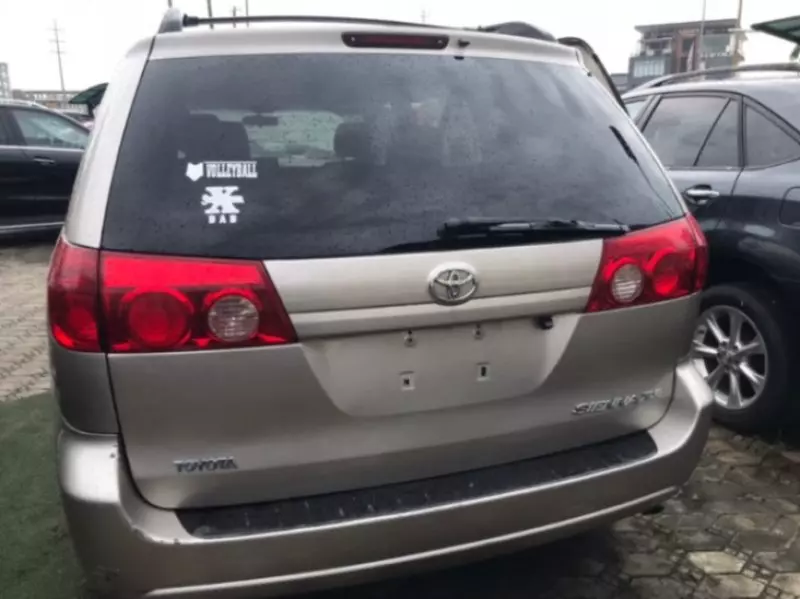 Toyota Sienna