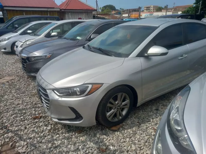 Hyundai Elantra   - 2017