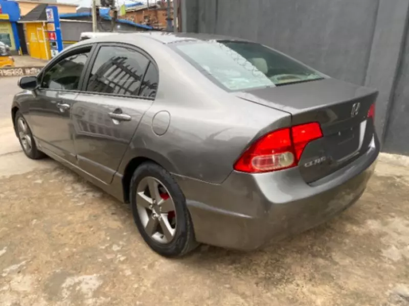 Honda Civic   - 2006