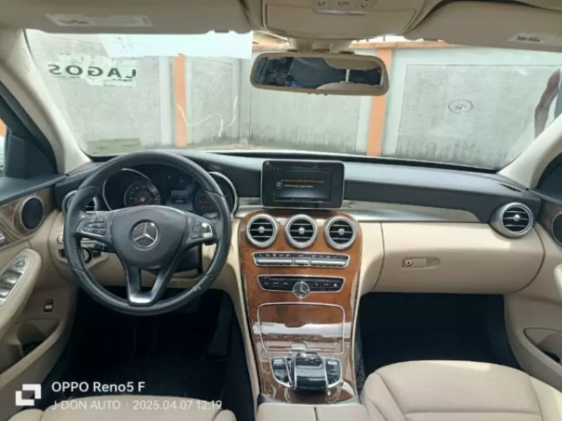 Mercedes-Benz C-class   - 2015