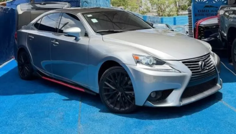 Lexus IS - 2016
