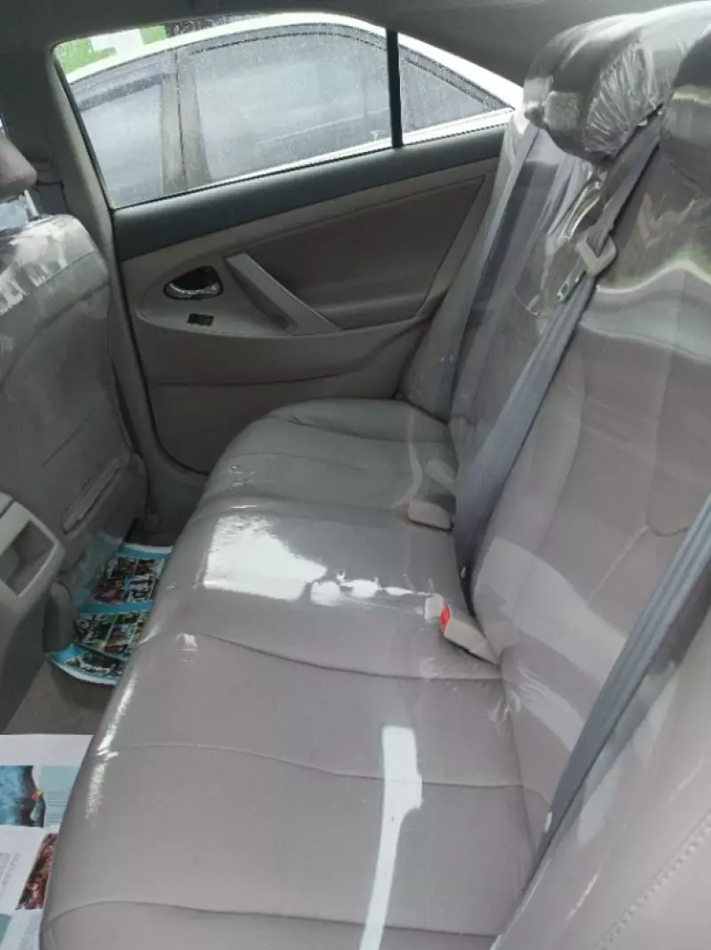 Toyota Camry   - 2010