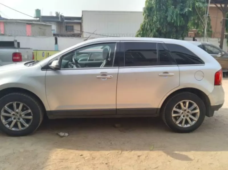 Ford Edge   - 2013