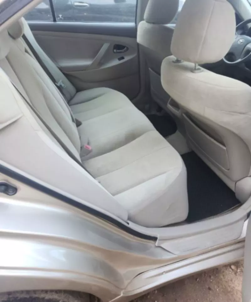 Toyota Camry   -
