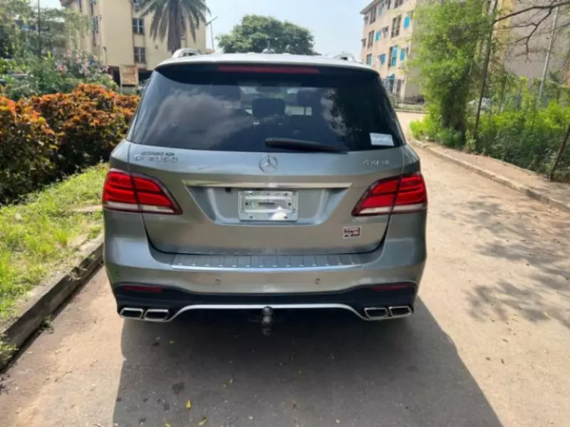 Mercedes-Benz ML 350