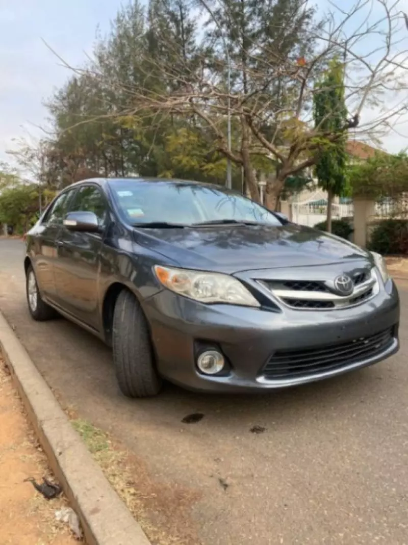 Toyota Corolla   - 2012