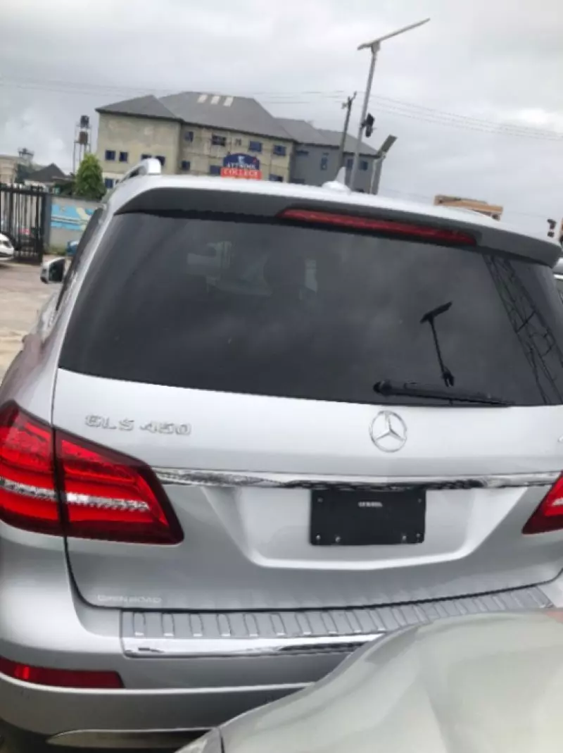 Mercedes-Benz GLS 450   - 2018