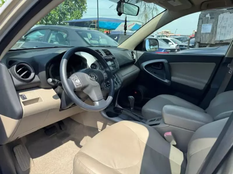 Toyota RAV 4   - 2008