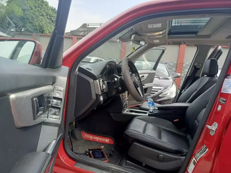 Mercedes-Benz GLK 350   - 2014