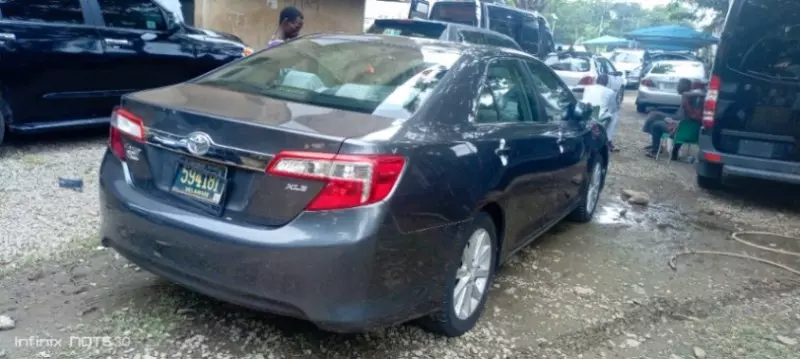 Toyota Camry   - 2012
