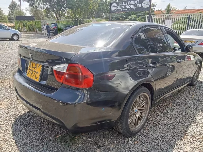 BMW 320i   - 2007