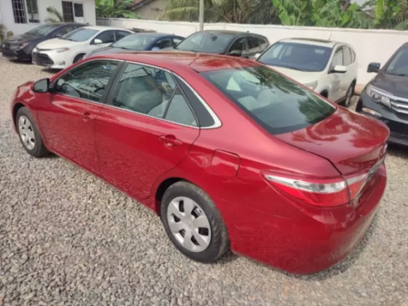 Toyota Camry   - 2017