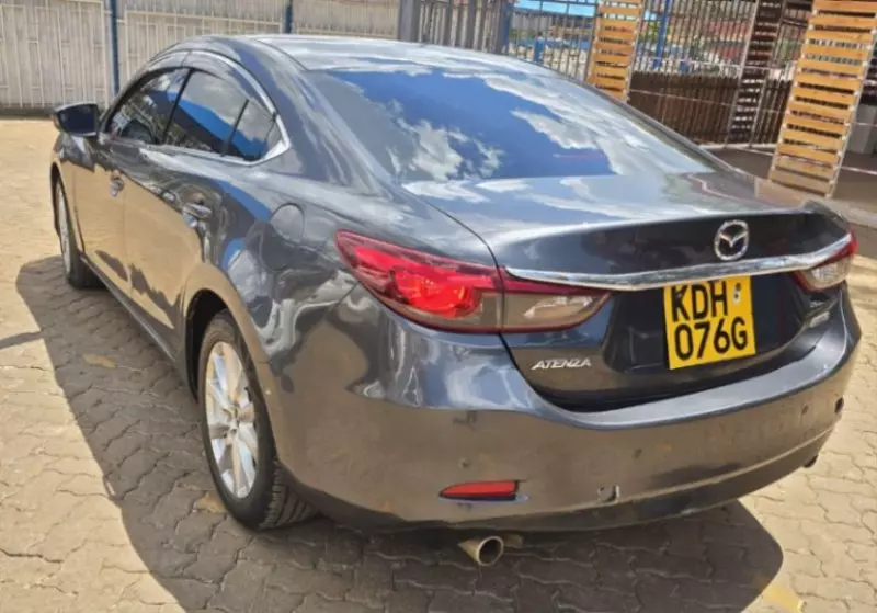 Mazda Atenza    - 2015