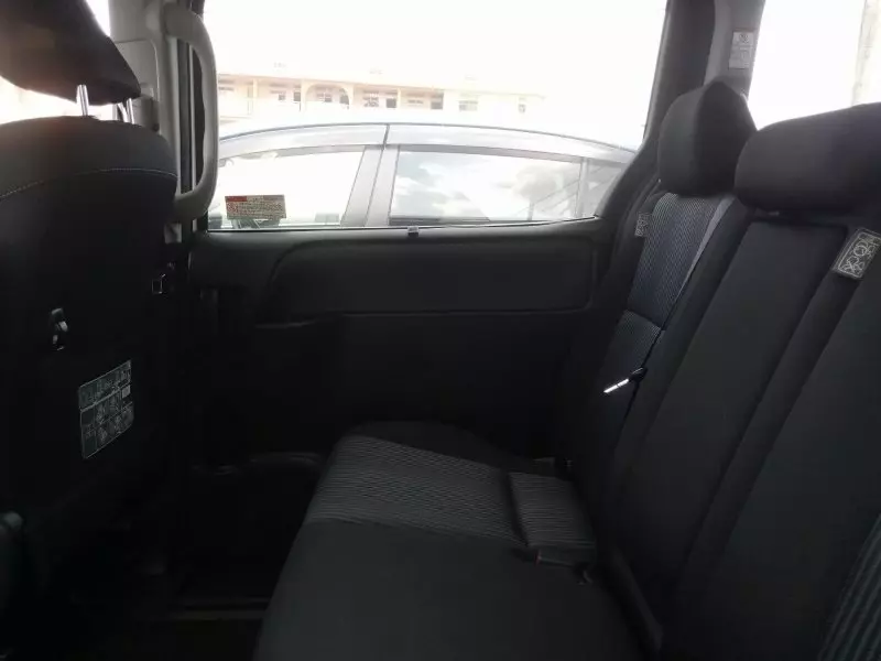 Toyota Noah   - 2015