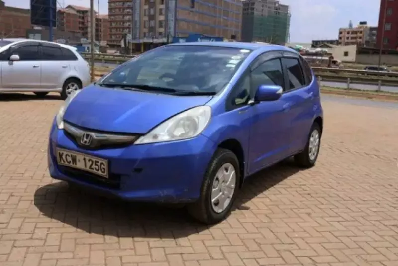 Honda Fit   - 2013