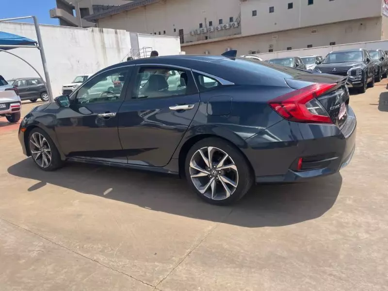 Honda Civic   - 2019