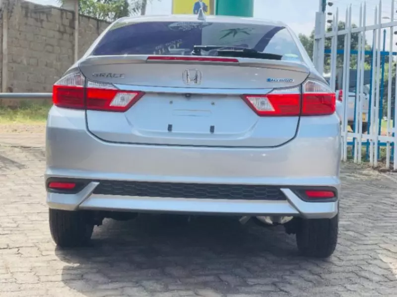 Honda Grace Hybrid   - 2018