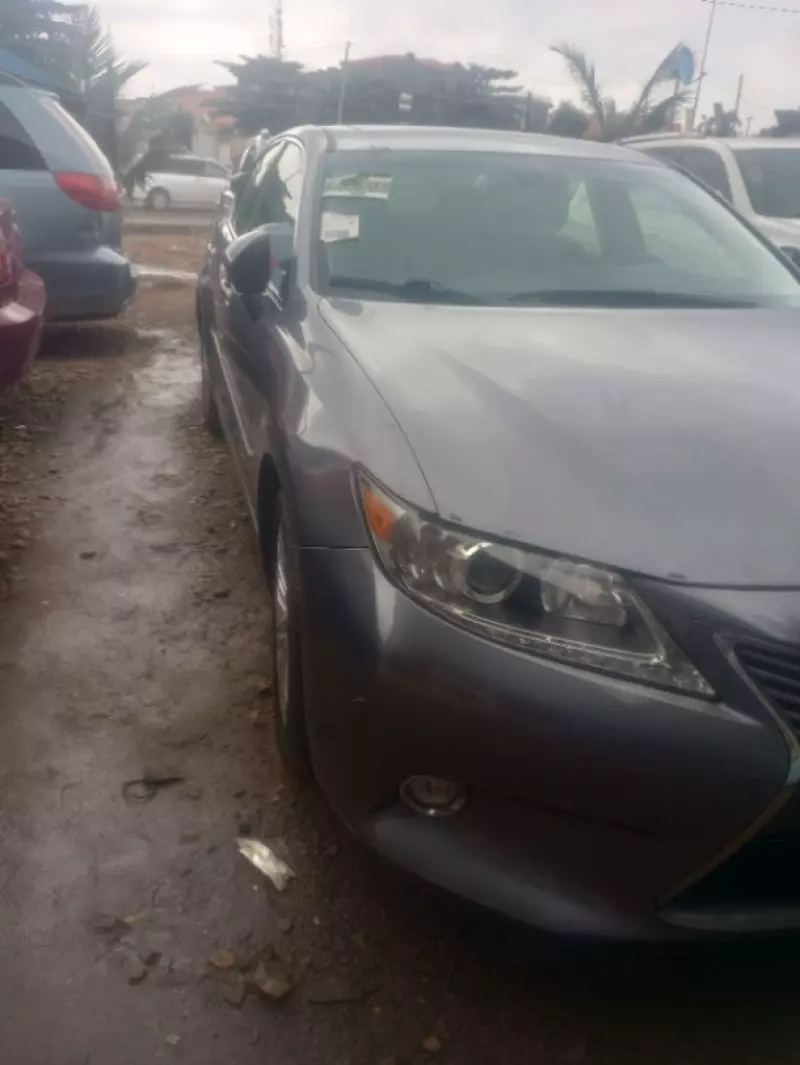 Lexus ES 350   - 2014