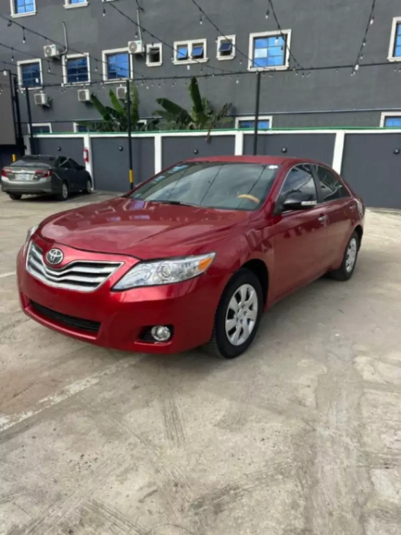 Toyota Camry   - 2006