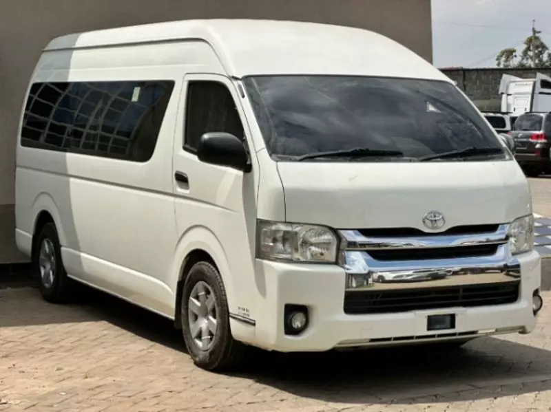 Toyota Hiace   - 2018