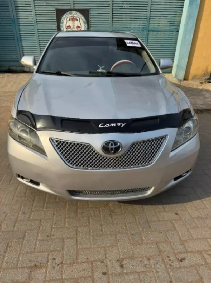 Toyota Camry   - 2008