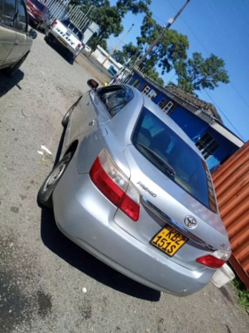 Toyota Premio    - 2007