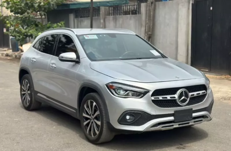 Mercedes-Benz GLA-Class   - 2021