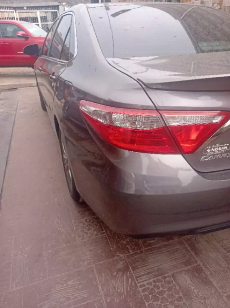 Toyota Camry   - 2015