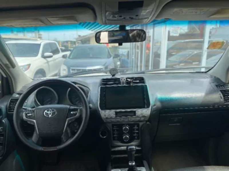 Toyota Landcruiser Prado   - 2013