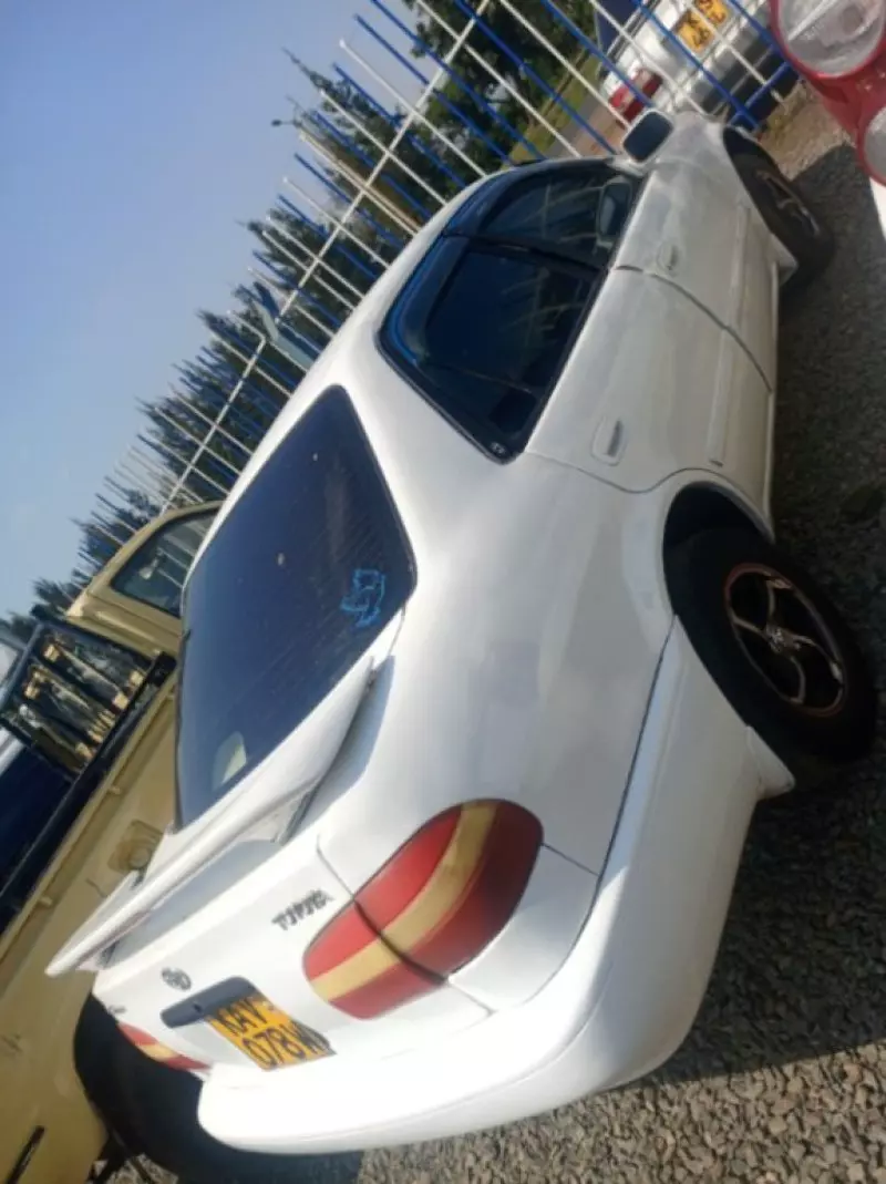 Toyota 110   - 1996