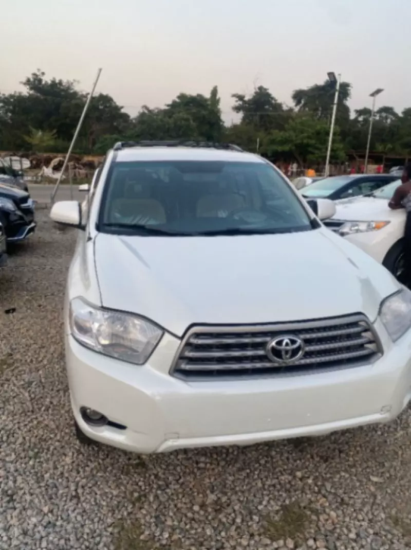 Toyota Highlander   - 2009